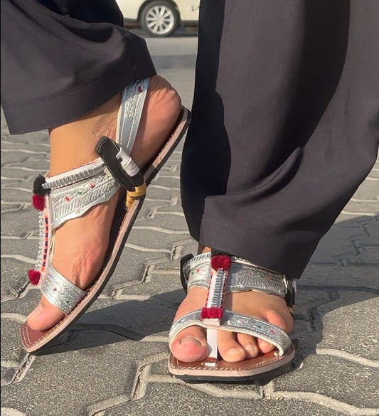 بنوں چپل Bannu Silver Chappal