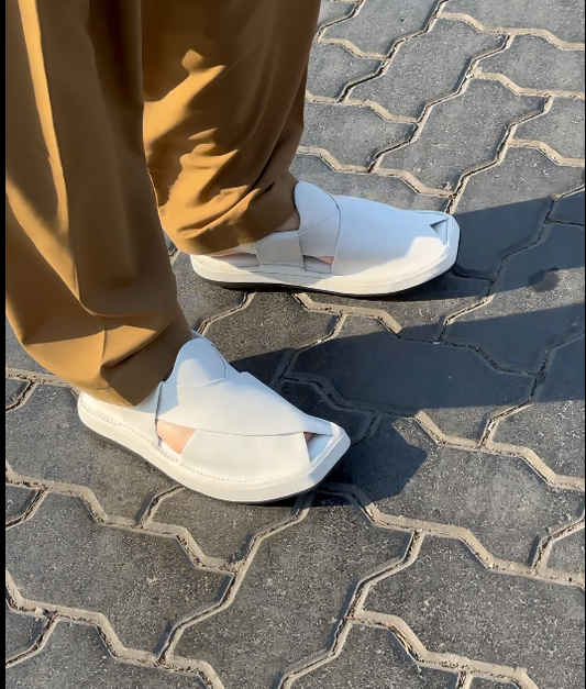 Captaan White Chappal _ Free delivery Available in UAE 🇦🇪 Saudi Arabia 🇸🇦 Oman 🇴🇲