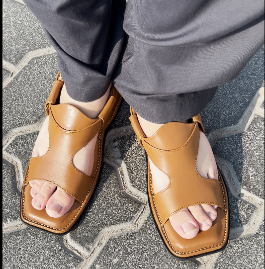 Zalmi Panjedari Chappal Yellow Matt (کوالٹی پہلے سے زیادہ بہتر) (موسم گرما کے لیے بہترین چپل) (Full Leather) (Parcel Open Allowed) لینے سے پہلے آپ ہماری چپل کی کوالٹی چیک کر سکتے ہیں