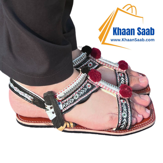 بنوں چپل Bannu Silver Black Chappal
